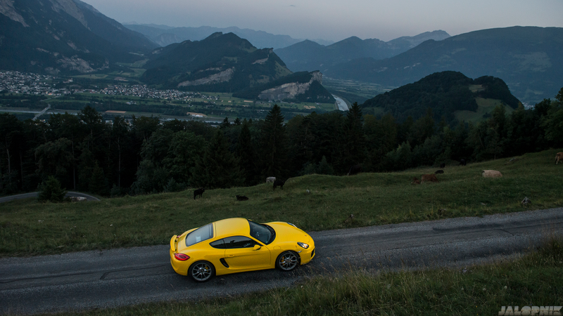 Illustration for article titled The Most Gorgeous Photos Of A Porsche Cayman You Will Ever See